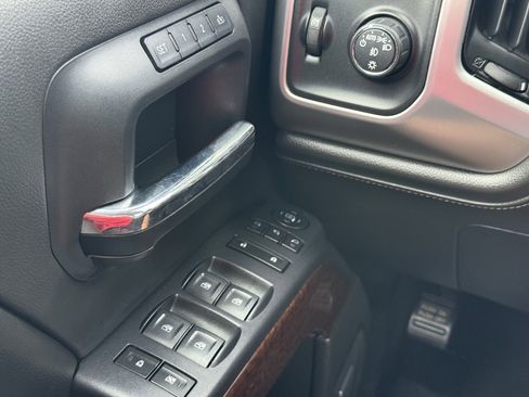 Used 2015 GMC Sierra 1500 SLT w/ SLT Crew Cab Value Package image 25