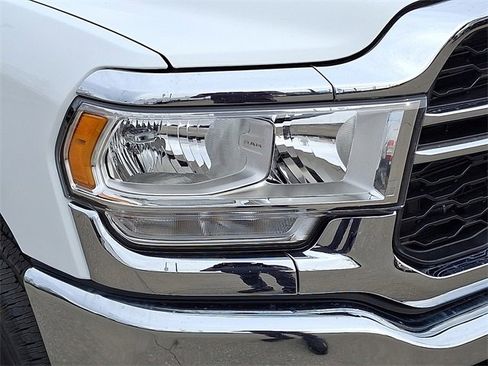 Used 2024 RAM 2500 Tradesman w/ Chrome Appearance Group image 30