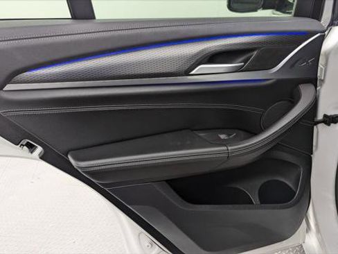 Used 2022 BMW X4 M40i image 15