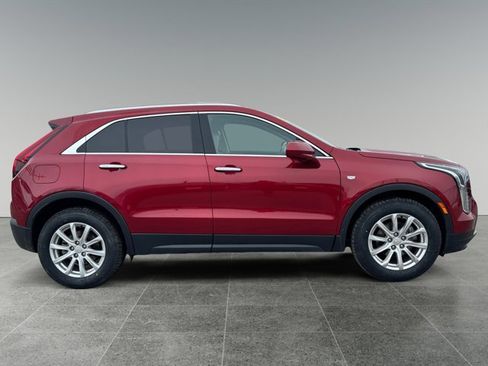 Used 2019 Cadillac XT4 Luxury w/ Cold Weather Package image 6