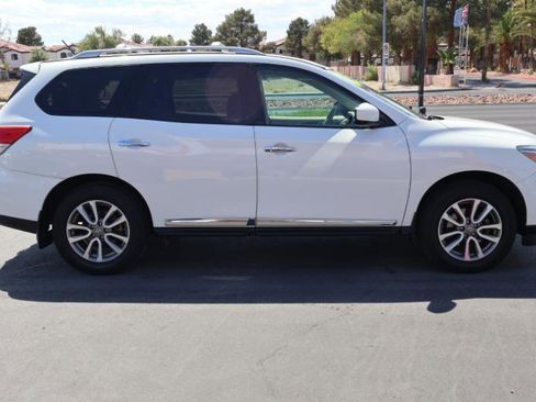Used 2013 Nissan Pathfinder SL w/ Trailer Tow Pkg FWD image 8
