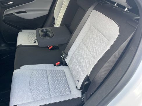 Used 2023 Chevrolet Equinox LT image 11