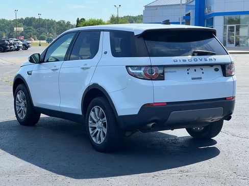 Used 2019 Land Rover Discovery Sport SE AWD/4WD image 22