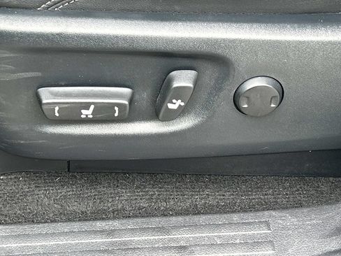 Used 2021 Toyota 4Runner SR5 Premium AWD/4WD image 16