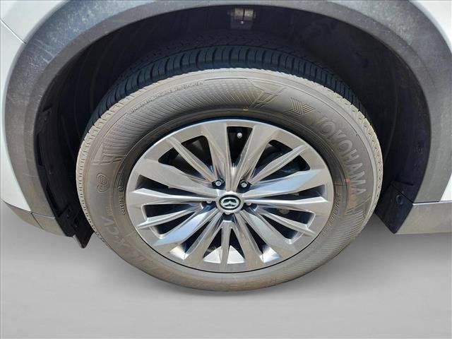 Used 2024 MAZDA CX-90 Plug-In Hybrid w/ Preferred AWD/4WD image 3