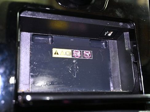 Used 2024 Toyota bZ4X XLE image 28