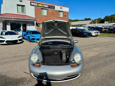 Used 2001 Porsche 911 Carrera 4 image 22