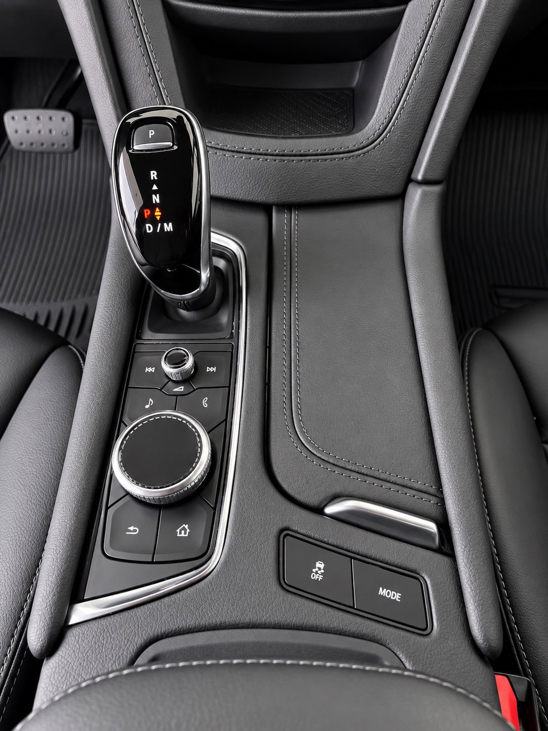 Certified 2023 Cadillac XT5 Luxury FWD image 17