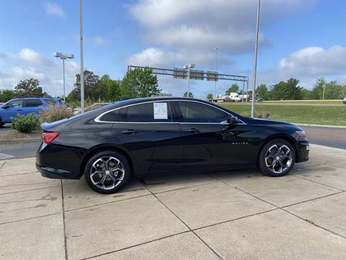 Used 2023 Chevrolet Malibu LT image 12