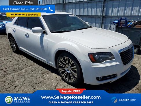 Used 2013 Chrysler 300 S RWD image 5
