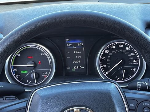 Used 2023 Toyota Camry LE image 12