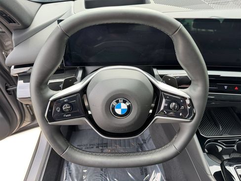 Used 2026 BMW 530i RWD image 10