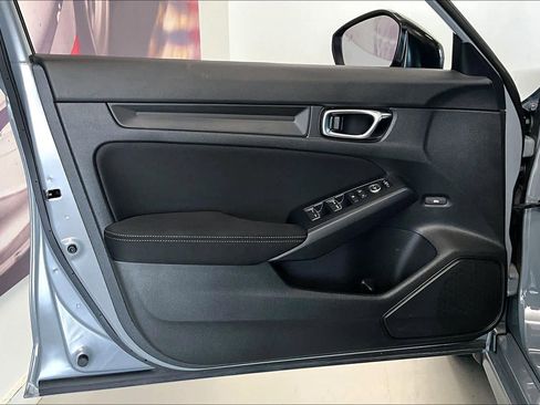 Used 2025 Honda Civic Sport image 25