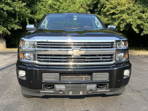 Used 2017 Chevrolet Silverado 2500 High Country w/ Snow Plow Prep Package AWD/4WD image 3
