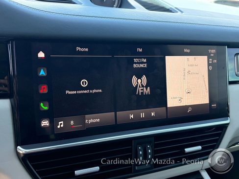 Used 2022 Porsche Cayenne S Platinum AWD/4WD image 21