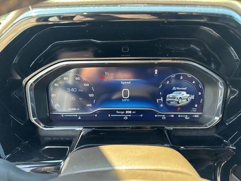 Used 2024 Chevrolet Silverado 1500 RST image 17