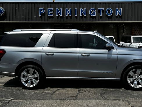 Used 2023 Ford Expedition Max Platinum image 6