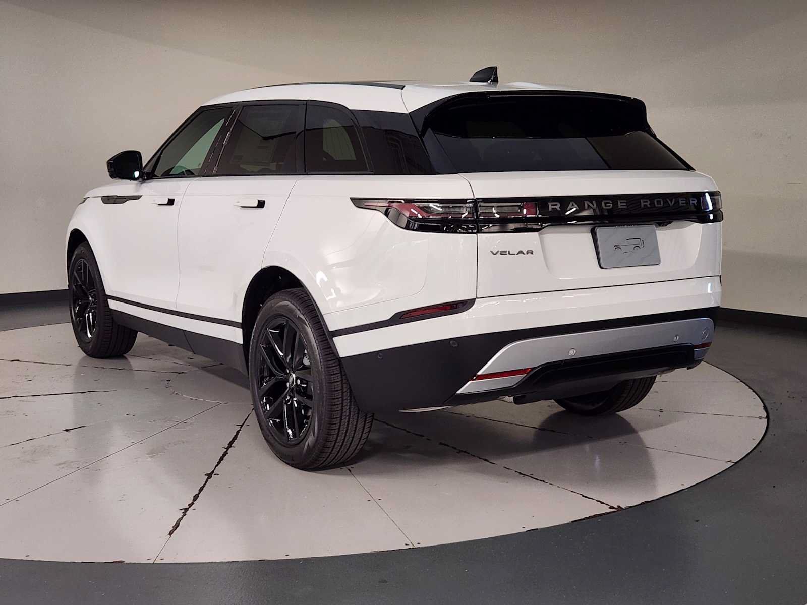 New 2026 Land Rover Range Rover Velar S AWD/4WD image 6