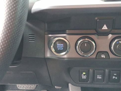 Used 2023 Toyota Tacoma TRD Off-Road w/ Technology Package image 22