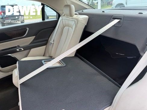 Used 2018 Lincoln Continental Reserve AWD/4WD image 35