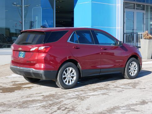 Certified 2019 Chevrolet Equinox LT image 3