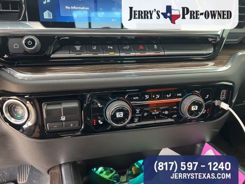 Used 2024 Chevrolet Silverado 3500 LT w/ Texas Edition image 11