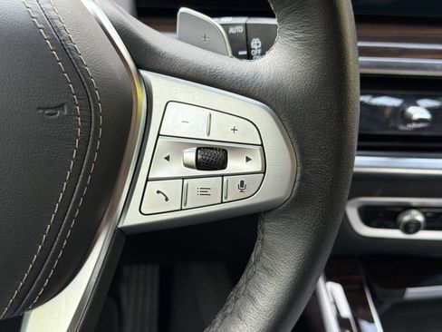 Used 2026 BMW X7 xDrive40i AWD/4WD image 16