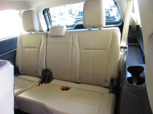 Certified 2024 Ford Expedition Max XLT image 26