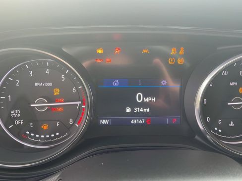 Used 2022 Buick Encore GX Select w/ Sport Touring Package image 12