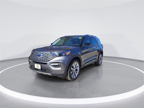Used 2023 Ford Explorer Platinum w/ Technology Package image 4