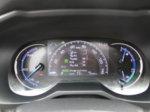 Used 2022 Toyota RAV4 SE w/ Weather & Moonroof Package AWD/4WD image 26