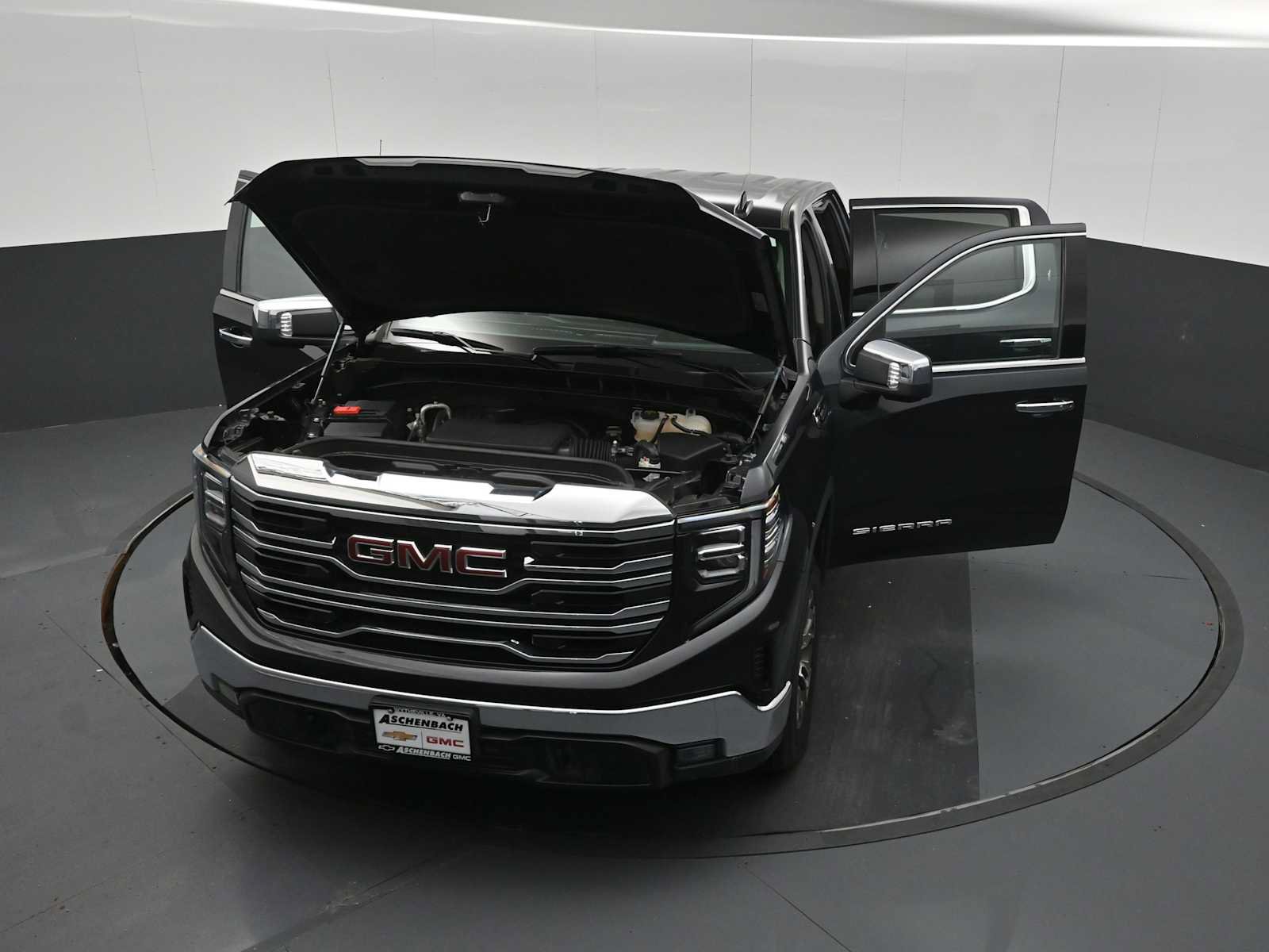 Used 2025 GMC Sierra 1500 SLT AWD/4WD image 27