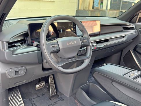 Used 2026 Kia EV9 GT-Line AWD/4WD image 13