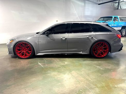 Used 2022 Audi RS 6 w/ Black Optic Package image 4
