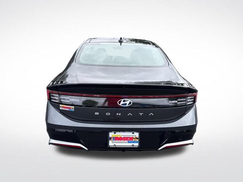 Used 2025 Hyundai Sonata SEL FWD image 4