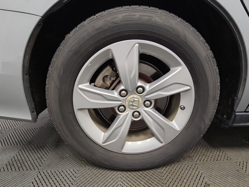 Used 2018 Honda Odyssey EX image 44