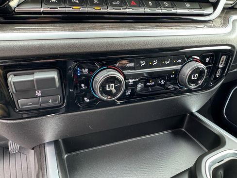 Used 2023 Chevrolet Silverado 1500 LTZ image 30