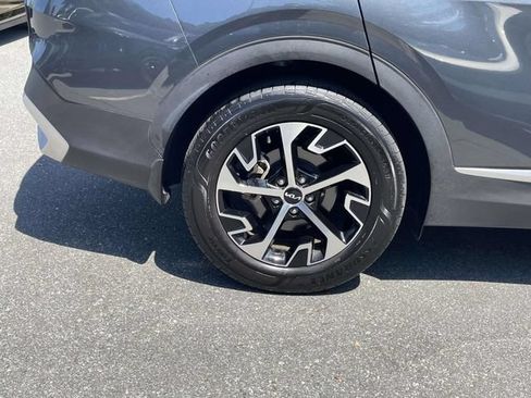 Certified 2024 Kia Sportage EX FWD image 7