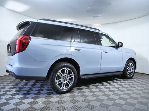 Certified 2025 Ford Expedition Active AWD/4WD image 6