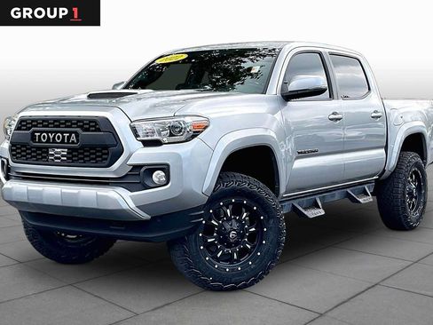 Used 2022 Toyota Tacoma TRD Sport w/ Technology Package AWD/4WD image 1