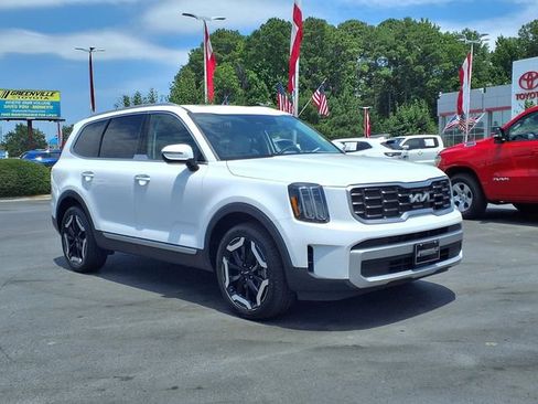 Used 2024 Kia Telluride S w/ S Sunroof Package AWD/4WD image 1