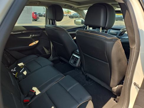 Used 2014 Chevrolet Impala LTZ FWD image 14