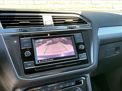 Certified 2023 Volkswagen Tiguan S FWD image 19