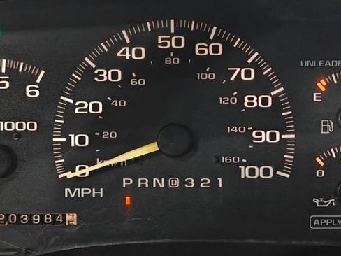 Used 1999 Chevrolet Suburban LS image 38