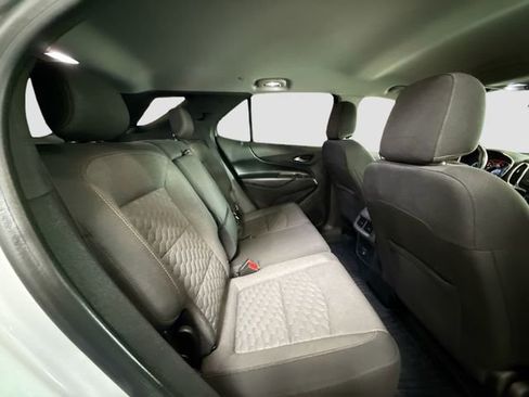 Used 2019 Chevrolet Equinox LT FWD image 26