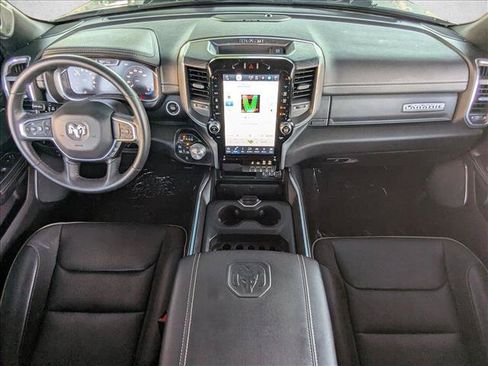 Used 2024 RAM 1500 Laramie AWD/4WD image 18