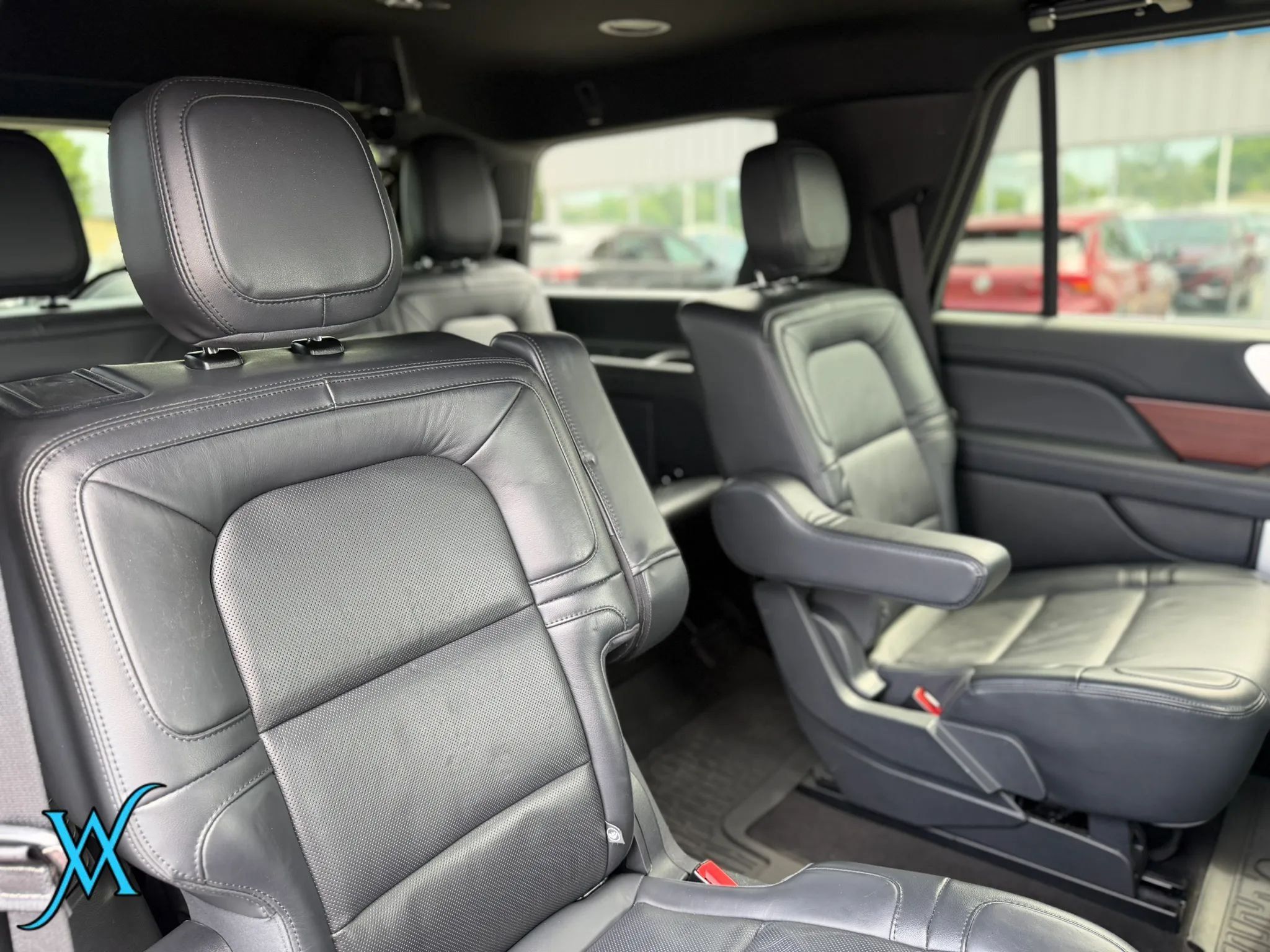 Used 2023 Lincoln Navigator Reserve AWD/4WD image 20