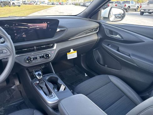 New 2026 Buick Envista Preferred w/ Advanced Safety Package image 12