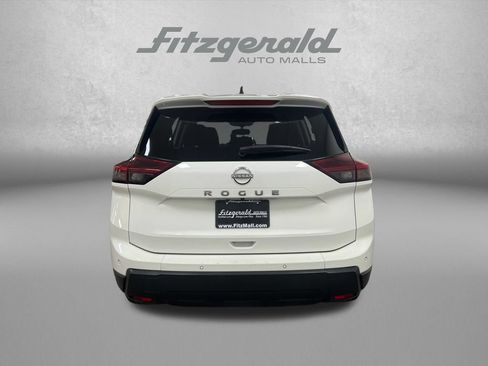 Used 2024 Nissan Rogue S FWD image 4