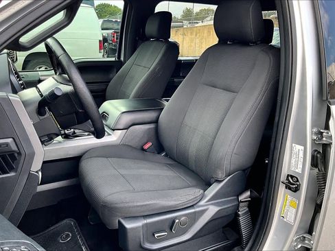 Used 2016 Ford F150 XLT w/ Equipment Group 302A Luxury image 8